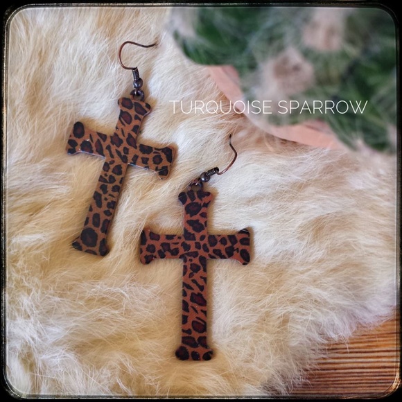 Leopard Cross Earrings - Picture 1 of 1